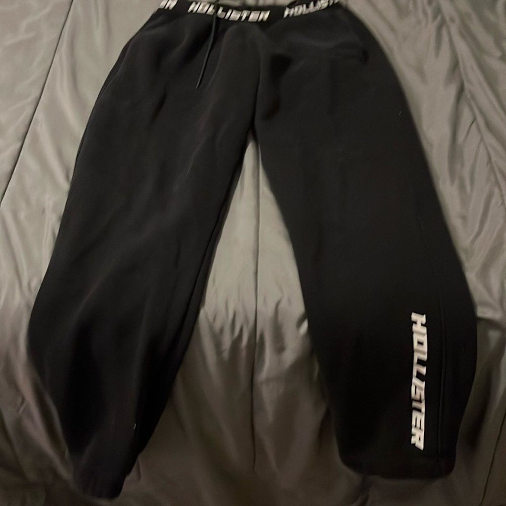 Hollister pants